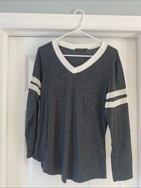 Athletic Charcoal V-Neck Long Sleeve Tee with White Trim